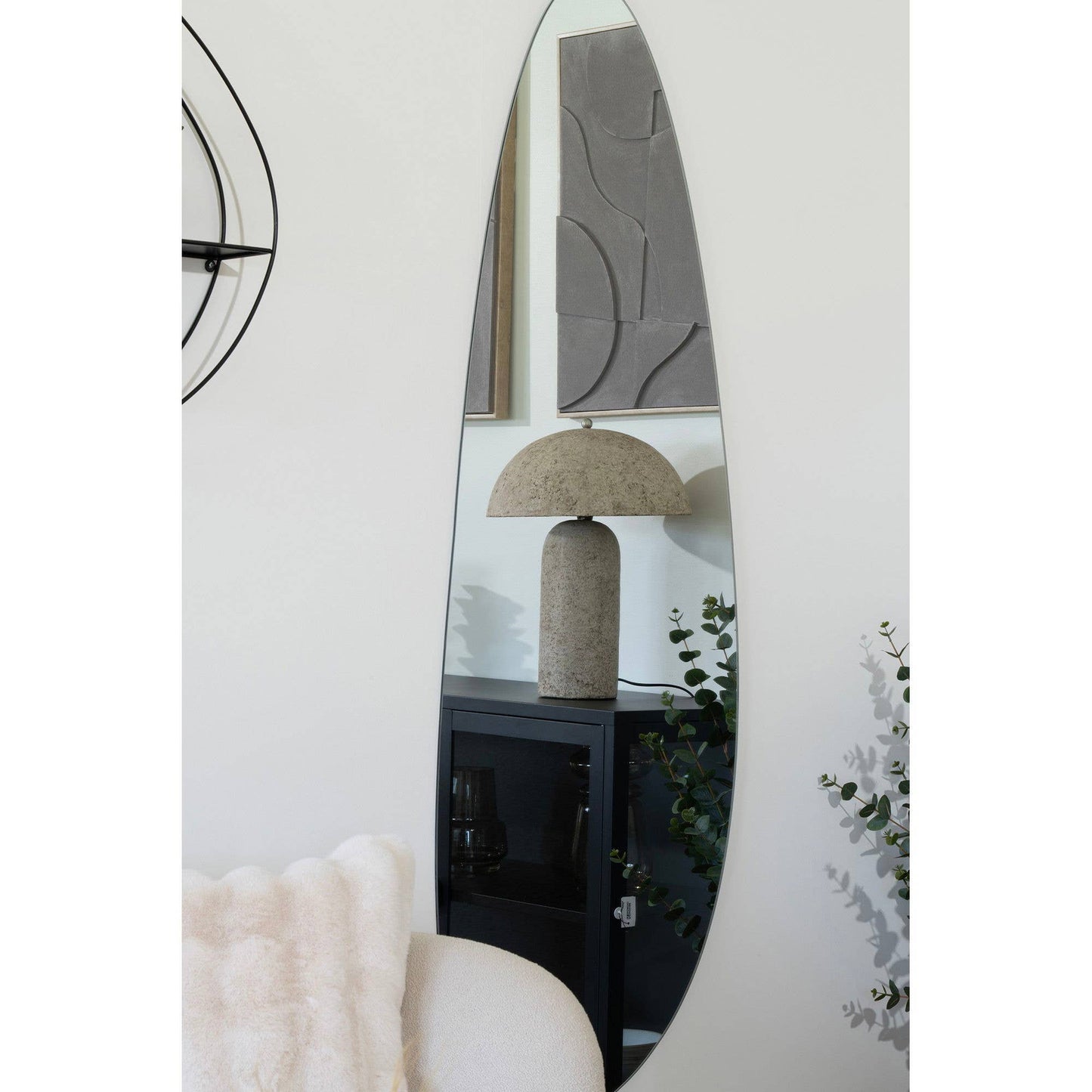 By Husted Astley - bordlampe. Papirmaché. Stengrå, 150 cm kabel